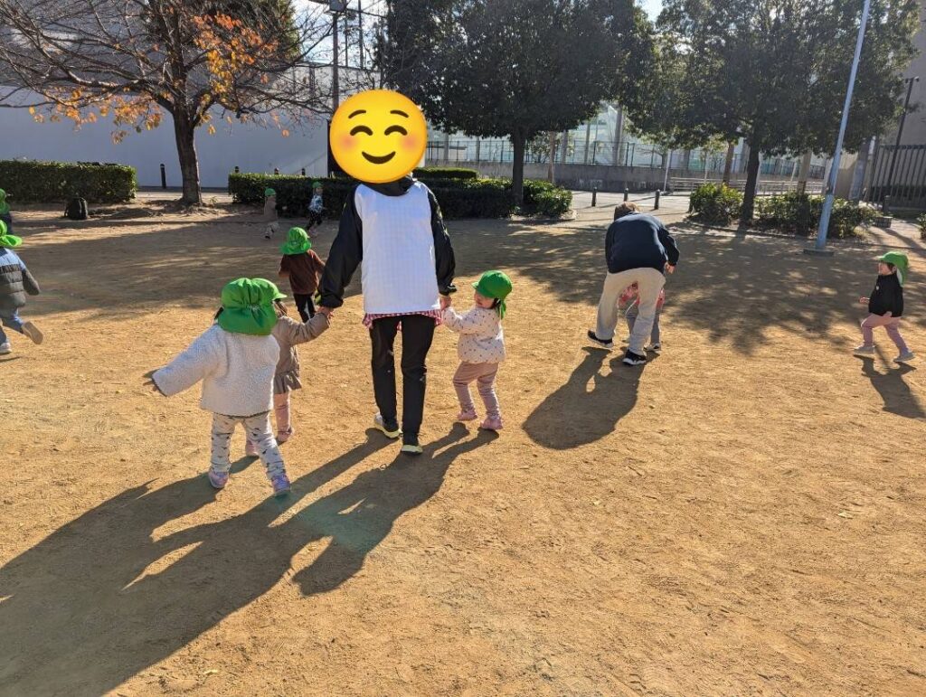 保育園のおさんぽ　むっくりくまさん　くじら保育園　大阪　保育園　202512-2