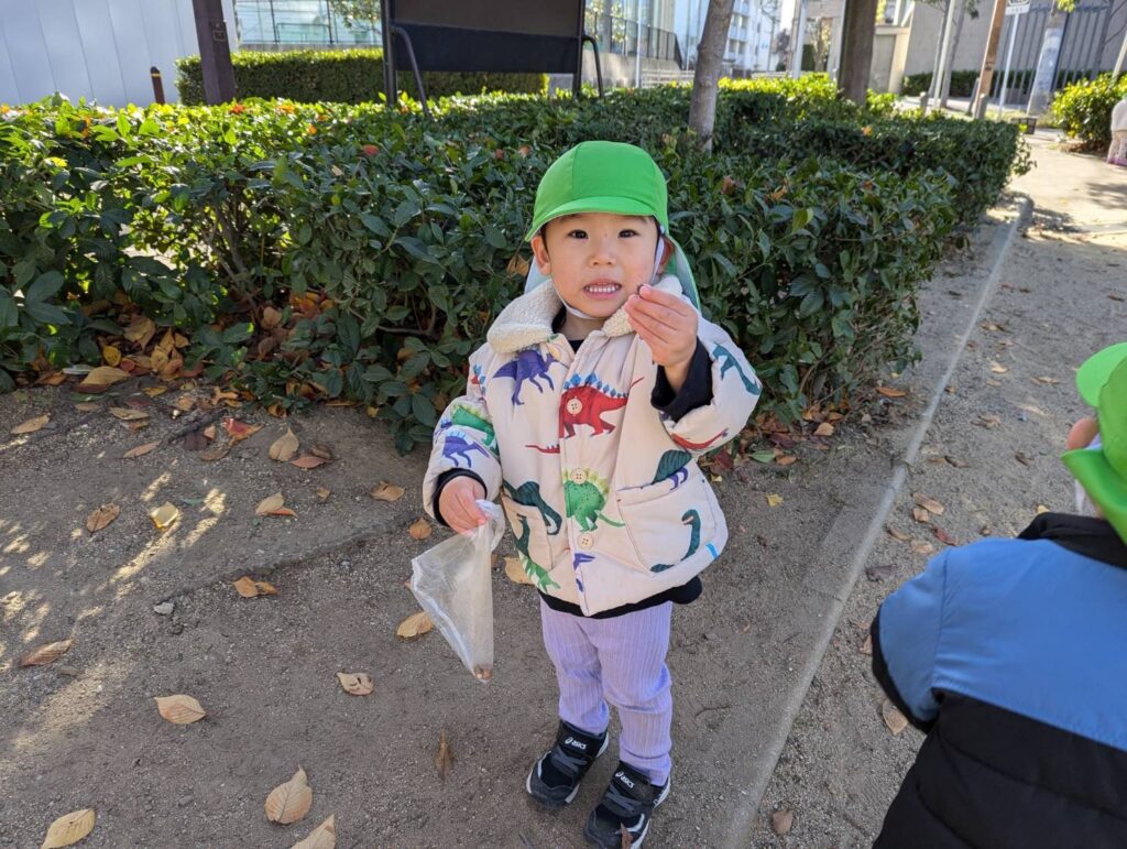 保育園のおさんぽ　むっくりくまさん　くじら保育園　大阪　保育園　202512-5