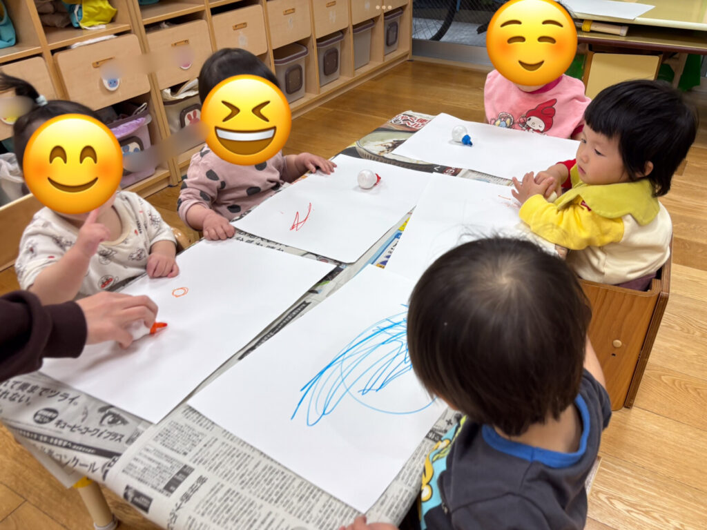 0歳のお絵かき 大阪 保育園 くじら保育園 202601-1
