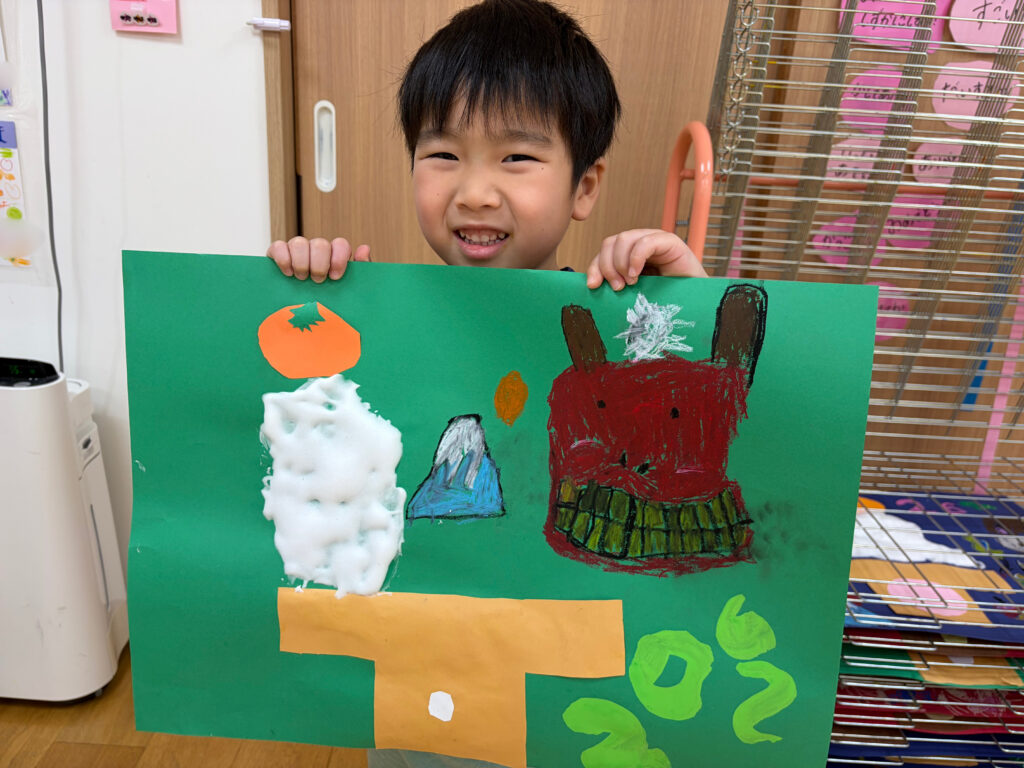 保育園のお正月製作と凧揚げ 大阪 保育園 くじら保育園 202601-3