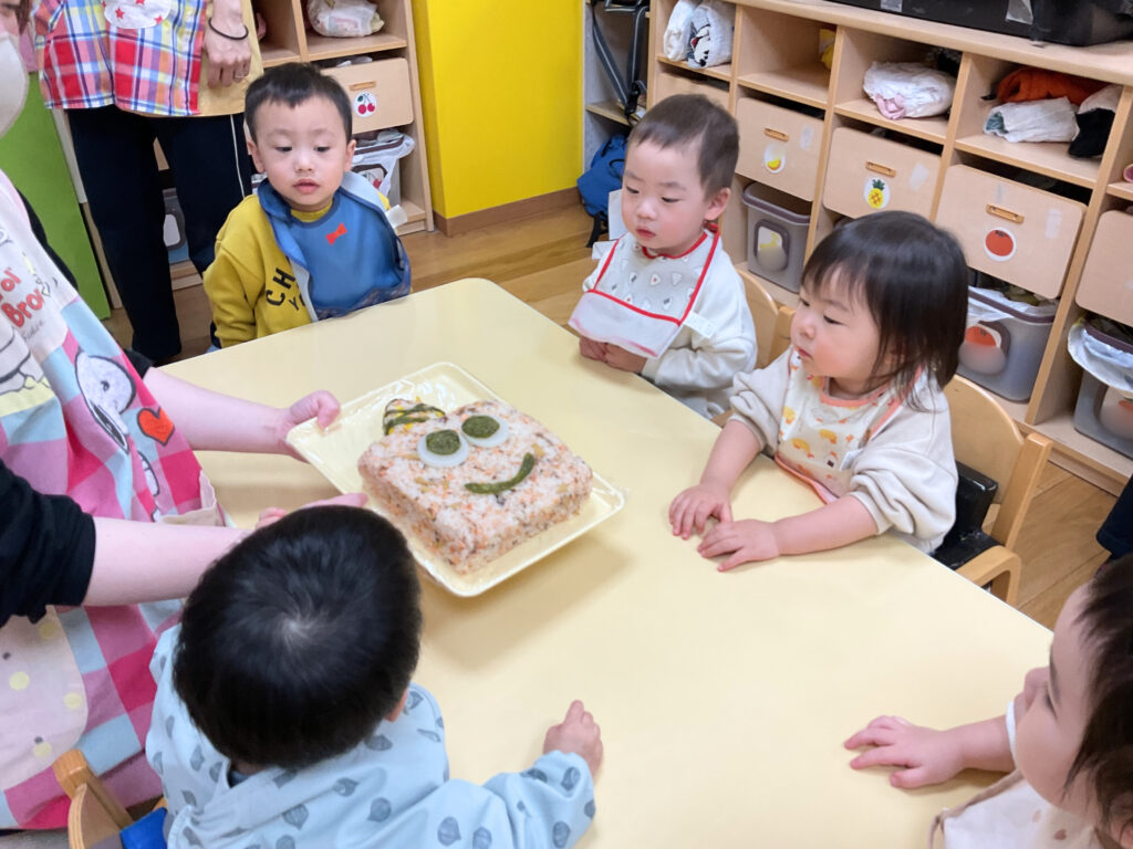 節分の豆まきと特別給食 大阪 保育園 くじら保育園 202602-4