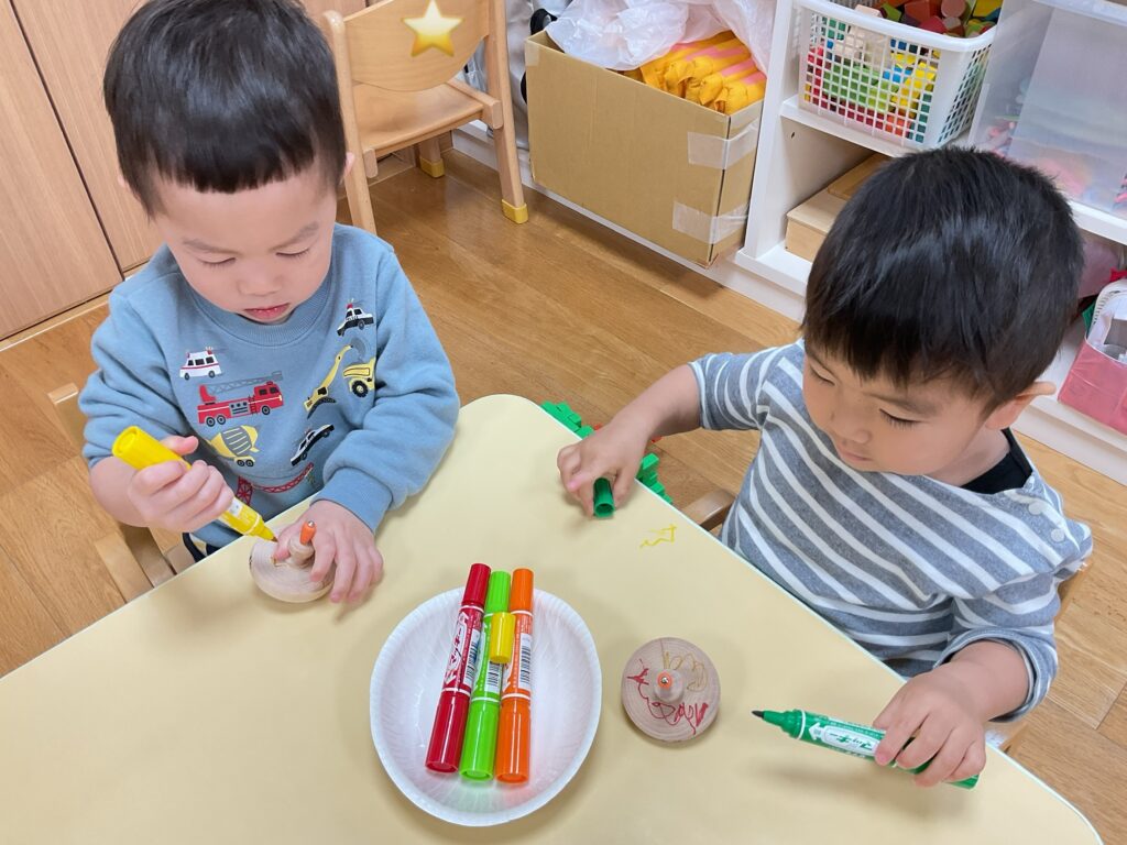 保育園でひきごまに挑戦　大阪　くじら保育園　202602-3