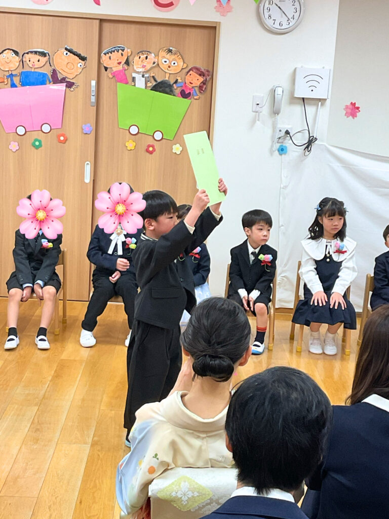 保育園の卒園式　大阪　くじら保育園　202603-2