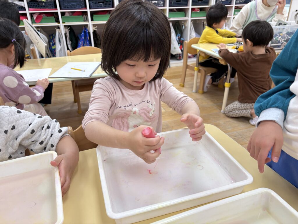 卒園児さんへプレゼント　小学校で使える手作りペン立て　大阪　くじら保育園　保育園　202603-4