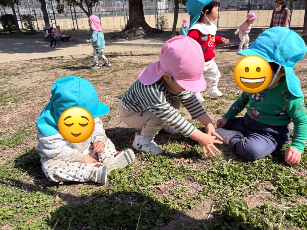 保育園から公園へお散歩　大阪　くじら保育園　202603-4
