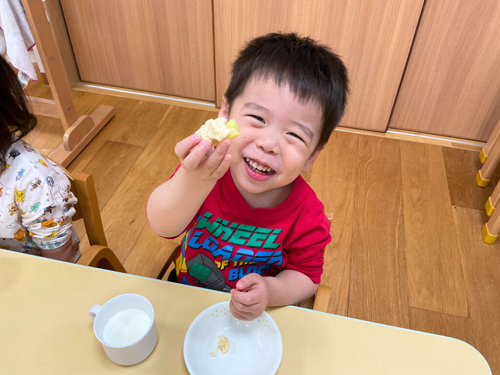 おやつの時間　大阪　保育園　くじら保育園　202603-1