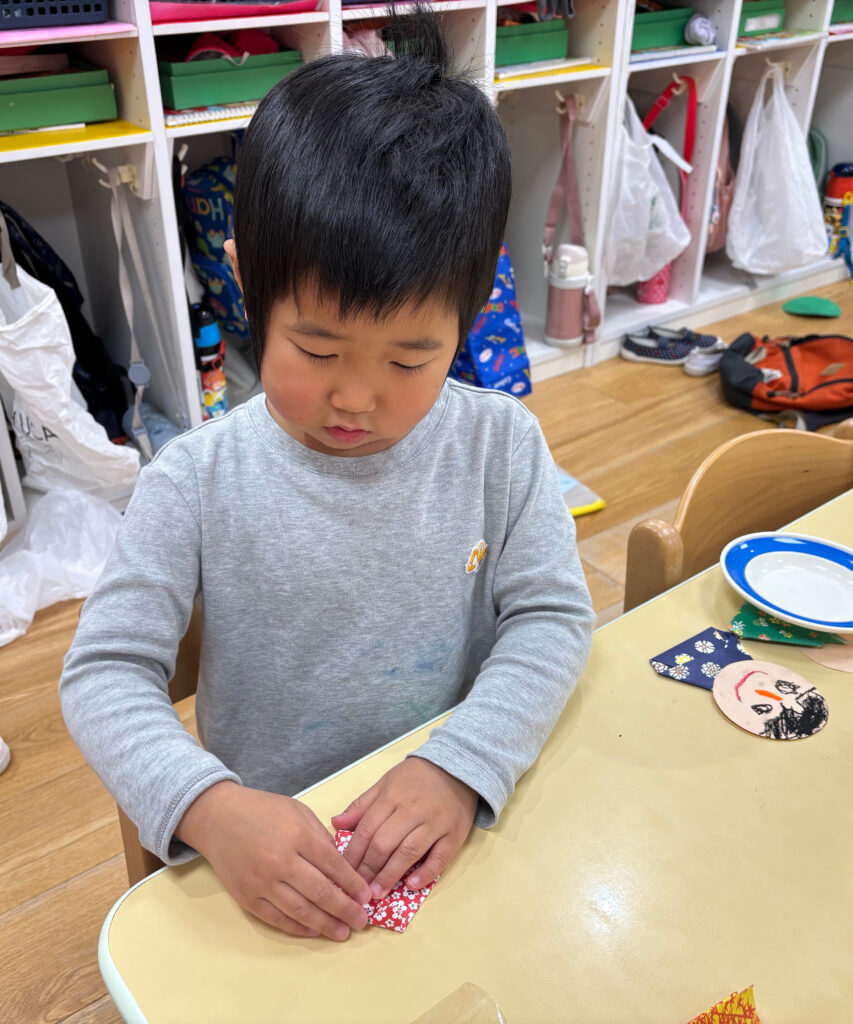 保育園の制作　折り紙　大阪　保育園　くじら保育園　202603-2