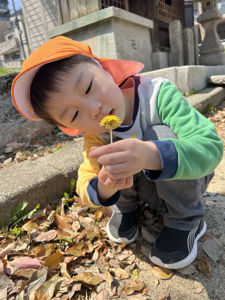 春の描画活動　大阪　くじら保育園　202604-3