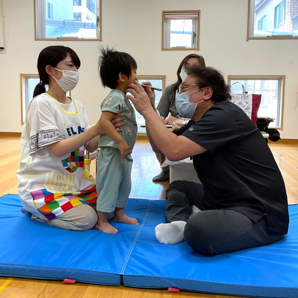 くじら保育園 天王寺園の内科検診