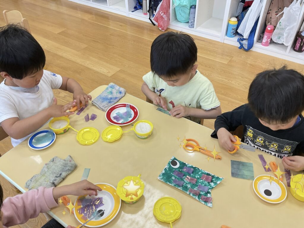 春の伝統行事、こいのぼり製作　大阪　保育園　くじら保育園　202605-3