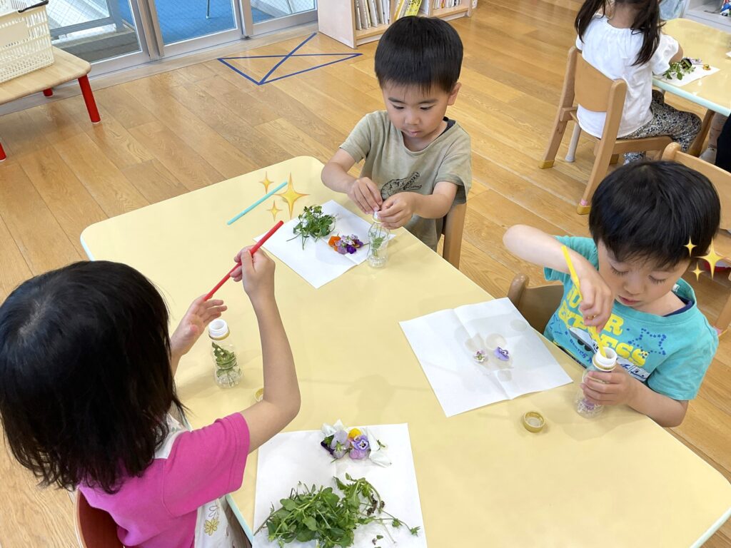 保育園でハーバリウム作り 大阪 くじら保育園 202605-3