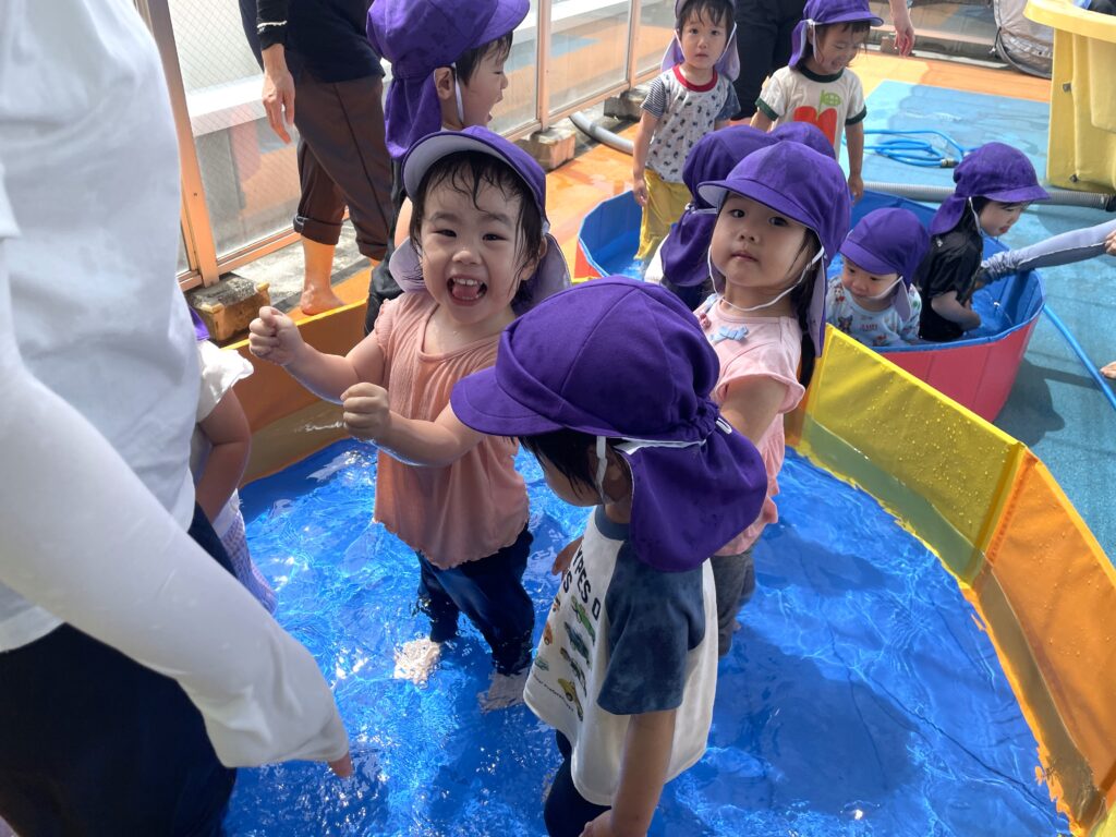 保育園のプール開き　大阪　くじら保育園　202606-1