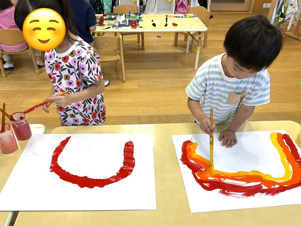 保育園で絵画活動　大阪　くじら保育園　202606-1