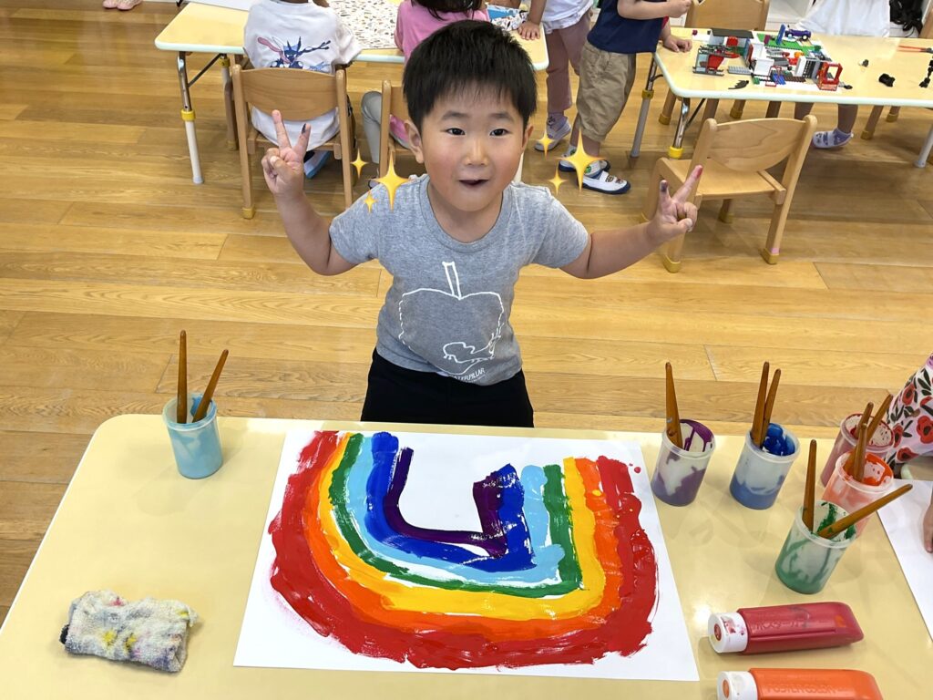 保育園で絵画活動　大阪　くじら保育園　202606-3