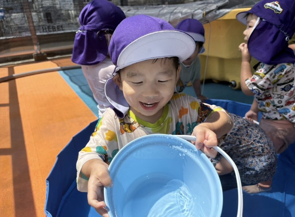 保育園プール　水遊び　大阪　くじら保育園　202607-4