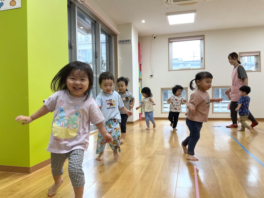 保育園で人気のゲーム ストップゲーム 大阪 くじら保育園 202607-1