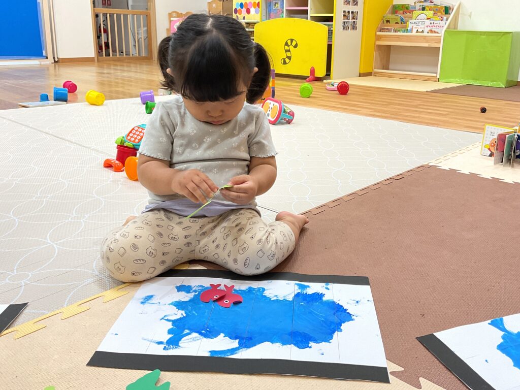 保育園で手作り提灯　大阪　くじら保育園　202607-3