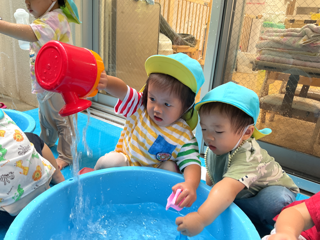 場所見知り克服 保育園水遊び 大阪 くじら保育園 202609-2