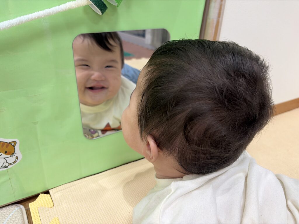 0歳児さんの保育園での日常 大阪 くじら保育園 202608-3