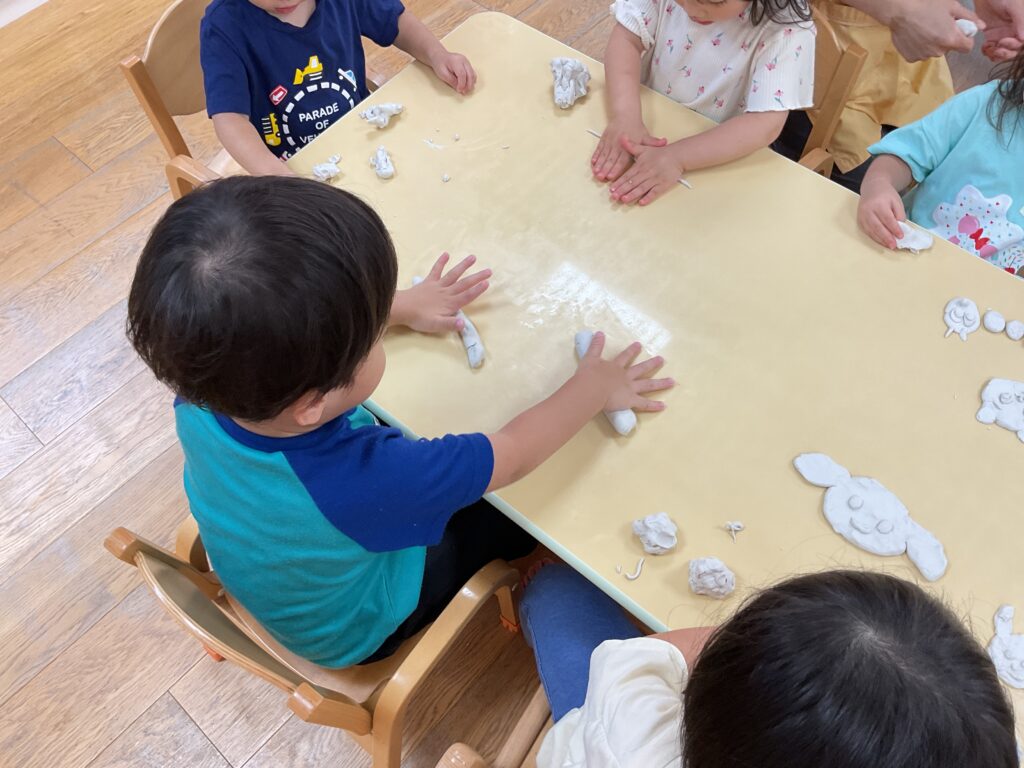保育園の粘土あそび　大阪　くじら保育園　202608-3