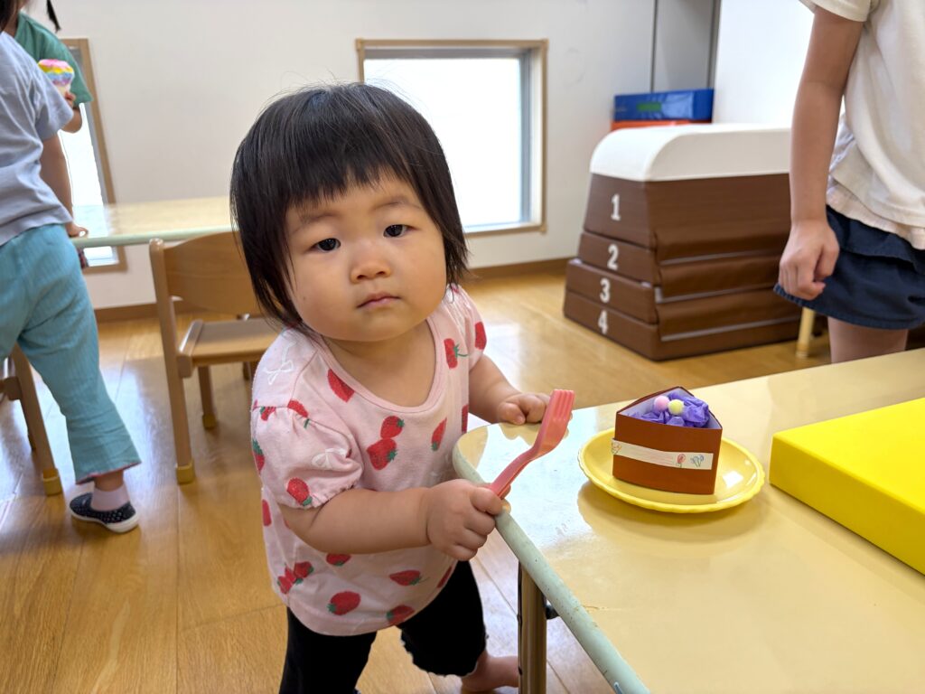 異年齢児交流でお店屋さんごっこ 大阪 保育園 くじら保育園 202609-2
