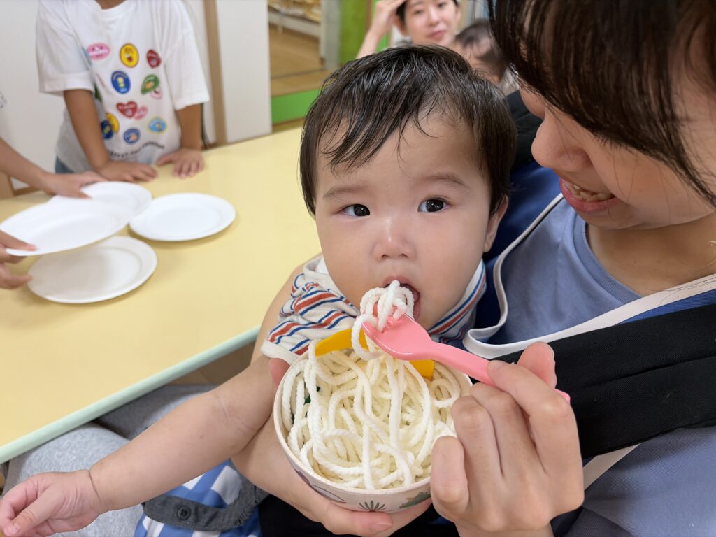異年齢児交流でお店屋さんごっこ 大阪 保育園 くじら保育園 202609-3