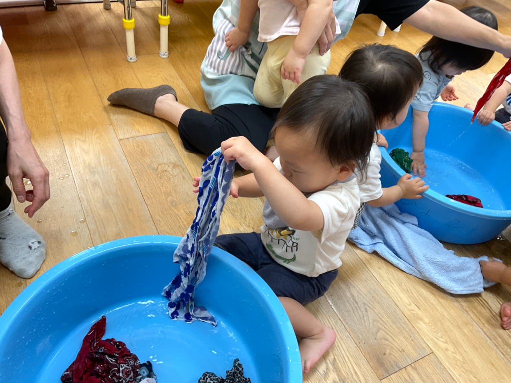 保育園でせんたくあそび 大阪 くじら保育園 202609-4