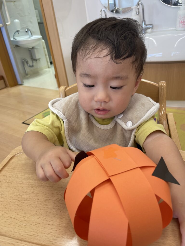 保育園　ハロウィン　製作　大阪　くじら保育園　202510-4