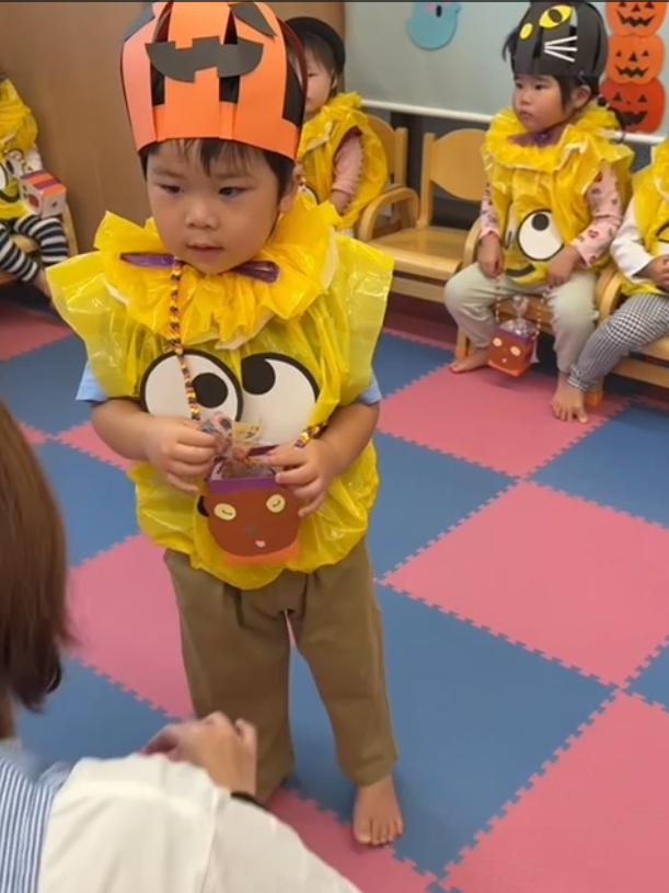 保育園 ミニオン ハロウィン くじら保育園 202511-5