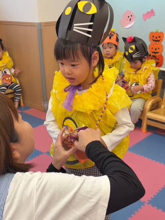 保育園 ミニオン ハロウィン くじら保育園 202511-3