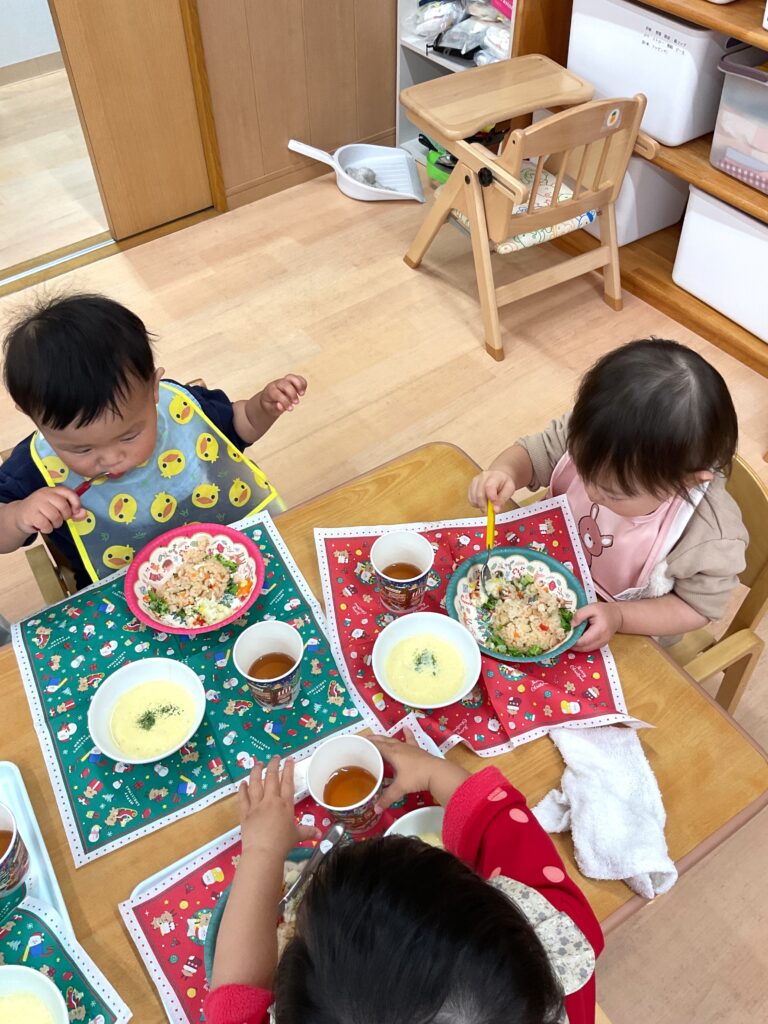 保育園のクリスマス給食 大阪
保育園 くじら保育園 202512-2