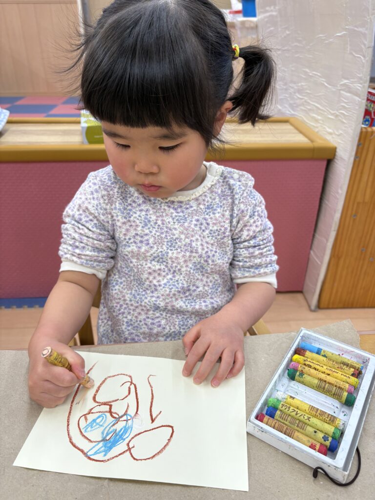 保育園春の壁面製作　大阪　くじら保育園　2022603-5