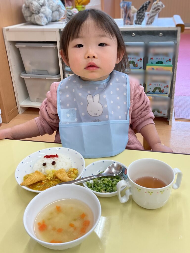 保育園の節分給食で鬼カレー 大阪 くじら保育園 202601-2