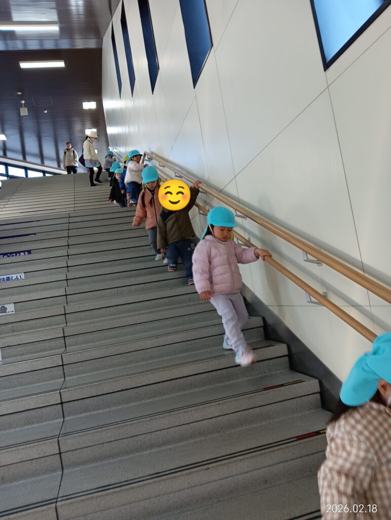 保育園で人気の大型遊具滑り台 明石 保育園 おおぞら保育園 202602-3