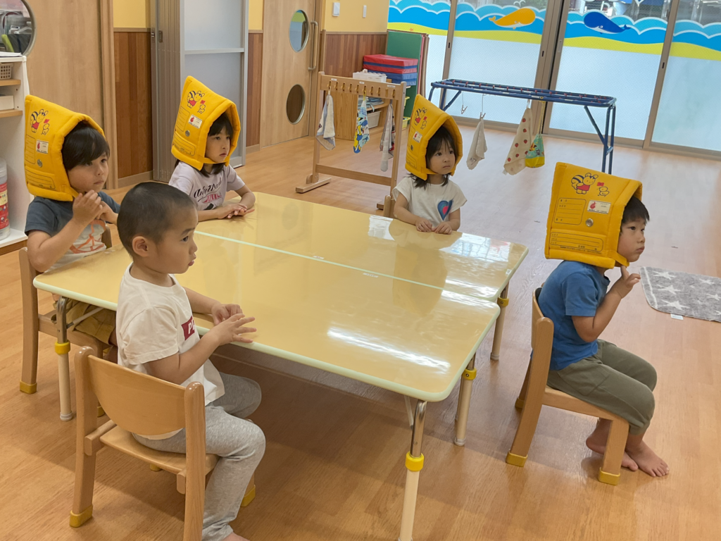 防災　避難訓練　非常食　伝言ダイヤル　保育園　大阪　くじら保育園　淀屋橋　1