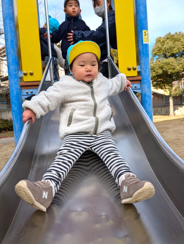 くじら保育園　淀川園　戸外遊び　202501-5