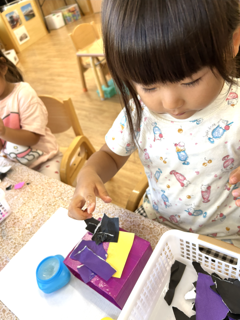 大阪 保育園 くじら保育園 秋の製作 202510-2