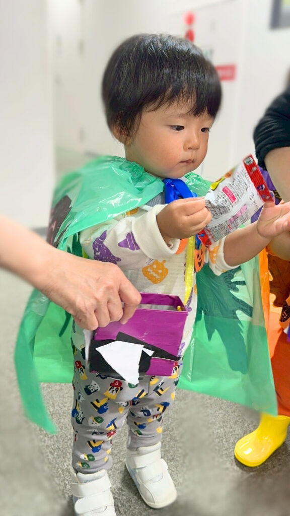 保育園 ハロウィン 大阪 くじら保育園 地域交流 202511-5