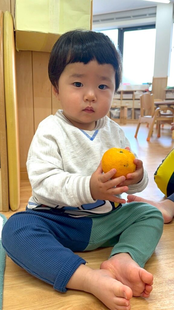 保育園で大掃除　大阪　保育園 　くじら保育園　202512-3