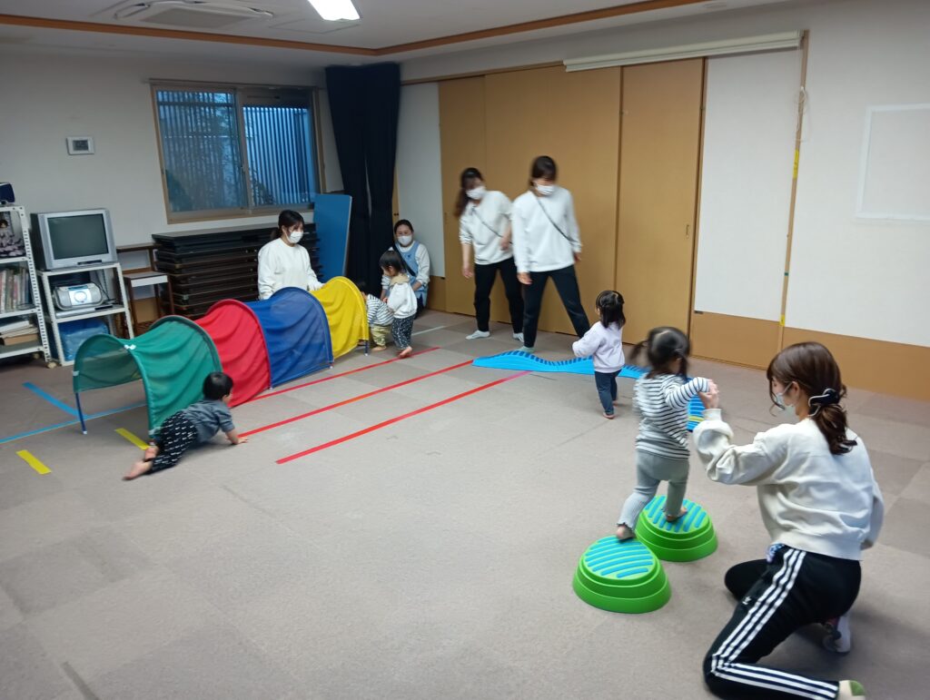 保育園の運動あそび 大阪 保育園 くじら保育園 202512-1
