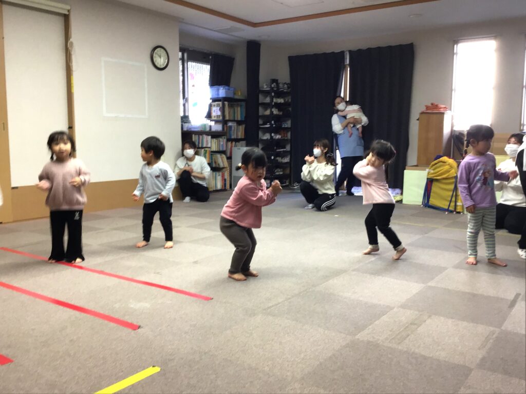 保育園の運動あそび 大阪 保育園 くじら保育園 202512-6