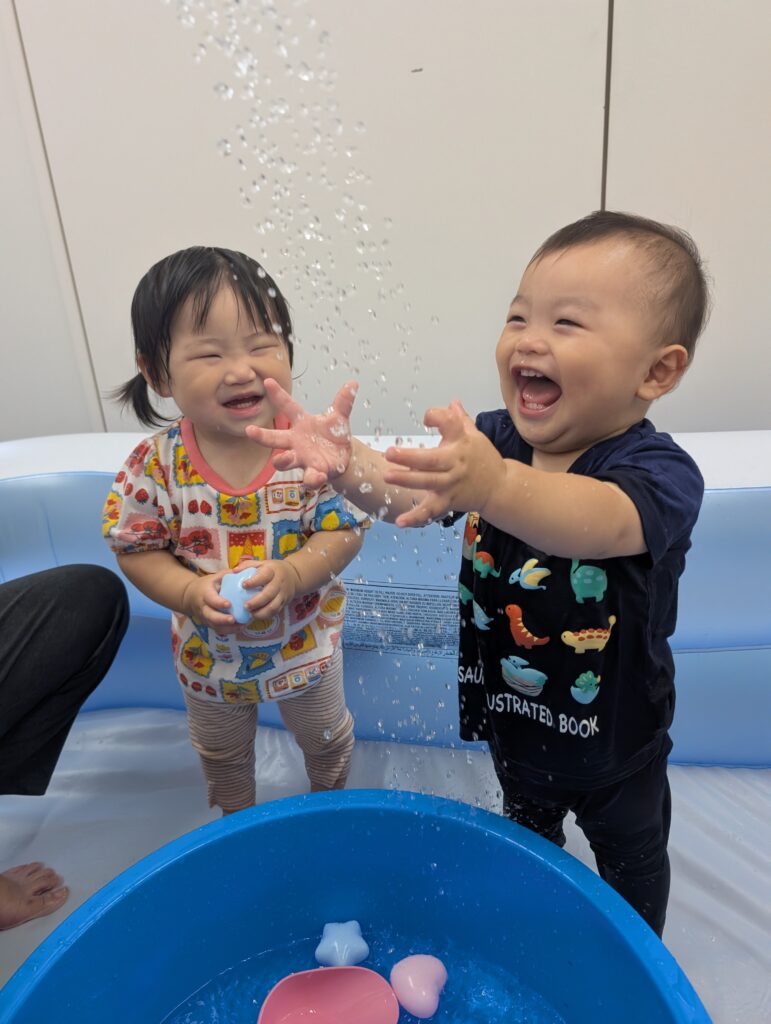 保育園　水遊び　五感　大阪　くじら保育園　202608-5