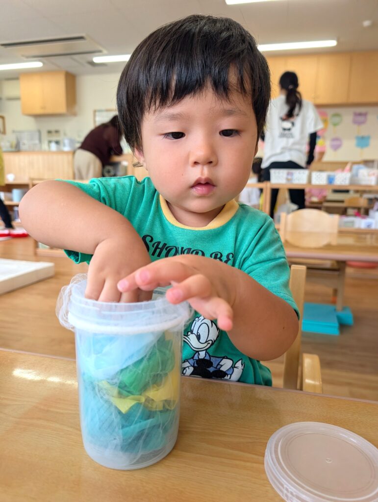 乳児期の表現遊び 大阪 保育園 くじら保育園 202608-4