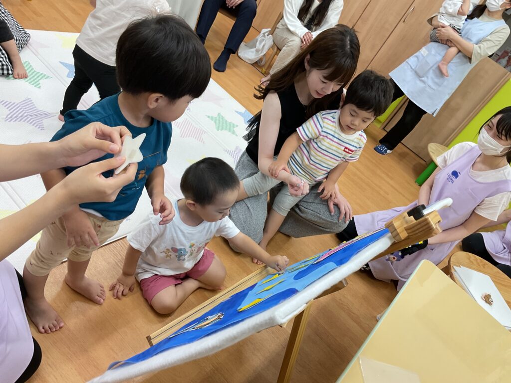 七夕　保育園　保護者　参加　パネルシアター　短冊　笹飾り　くじら保育園　淀屋橋園　202507-4