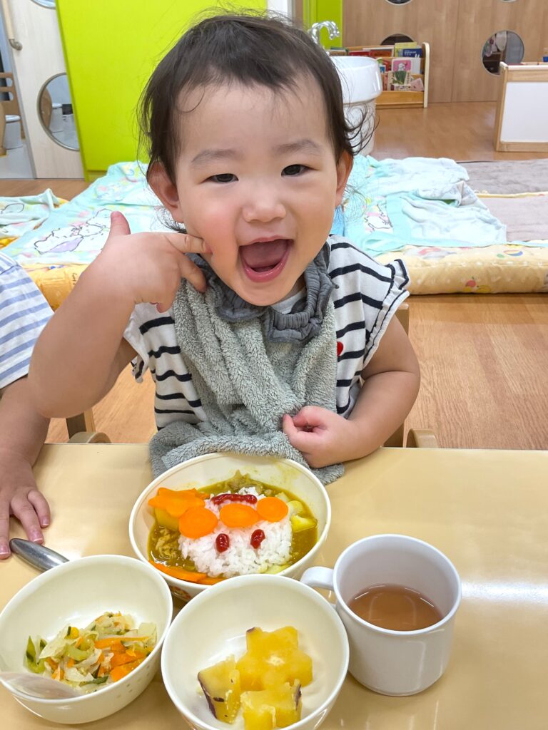 お誕生日会　アンパンマンカレー　ペープサート　くじら保育園　淀屋橋園　大阪　保育園　202509-4