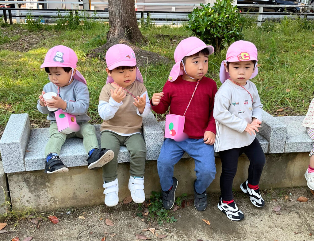 大阪　保育園　くじら保育園　秋の遠足　202511*-1