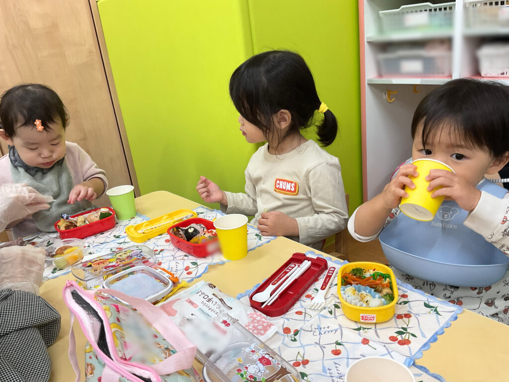 大阪　保育園　くじら保育園　秋の遠足　202511*-5