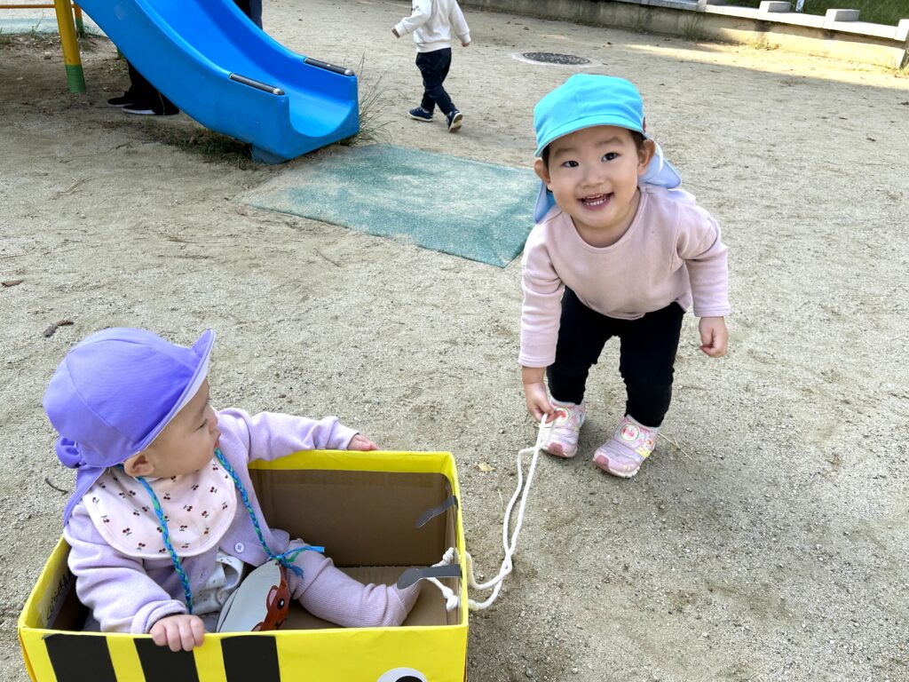 大阪　保育園　くじら保育園　秋の遠足　202511*-4