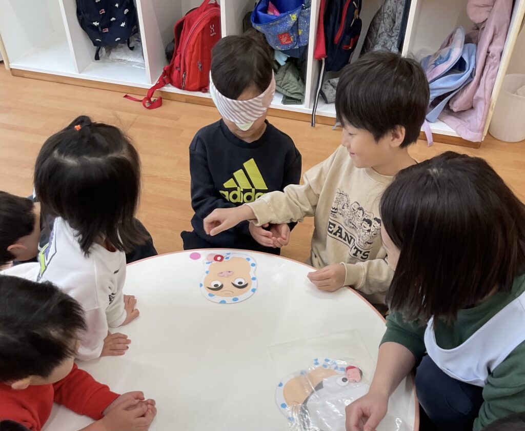 保育園でこま回し 大阪 保育園 くじら保育園 202601-5