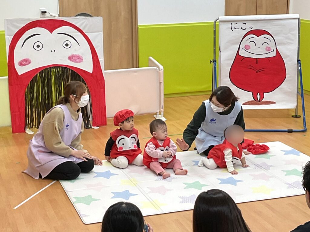 保育園の発表会　劇遊びとハンドベル　大阪　くじら保育園　202602-1